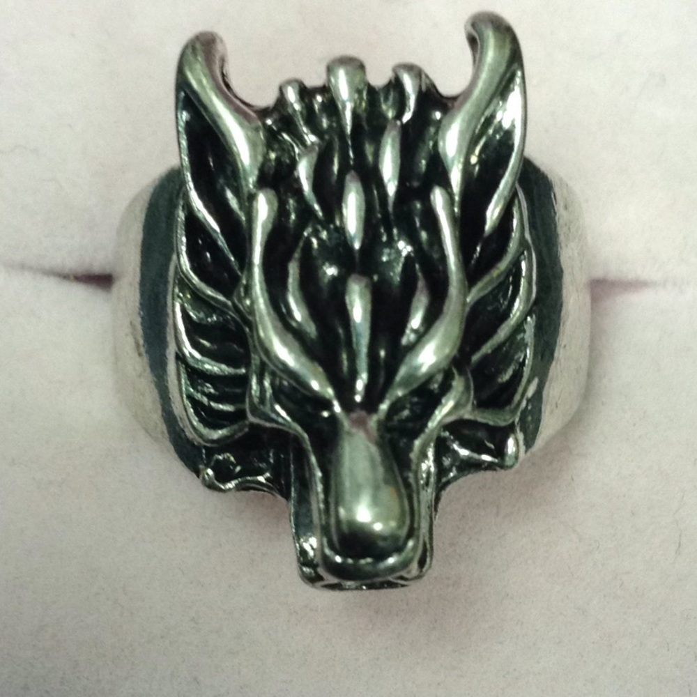 Men's Wolf silver ring Sz11